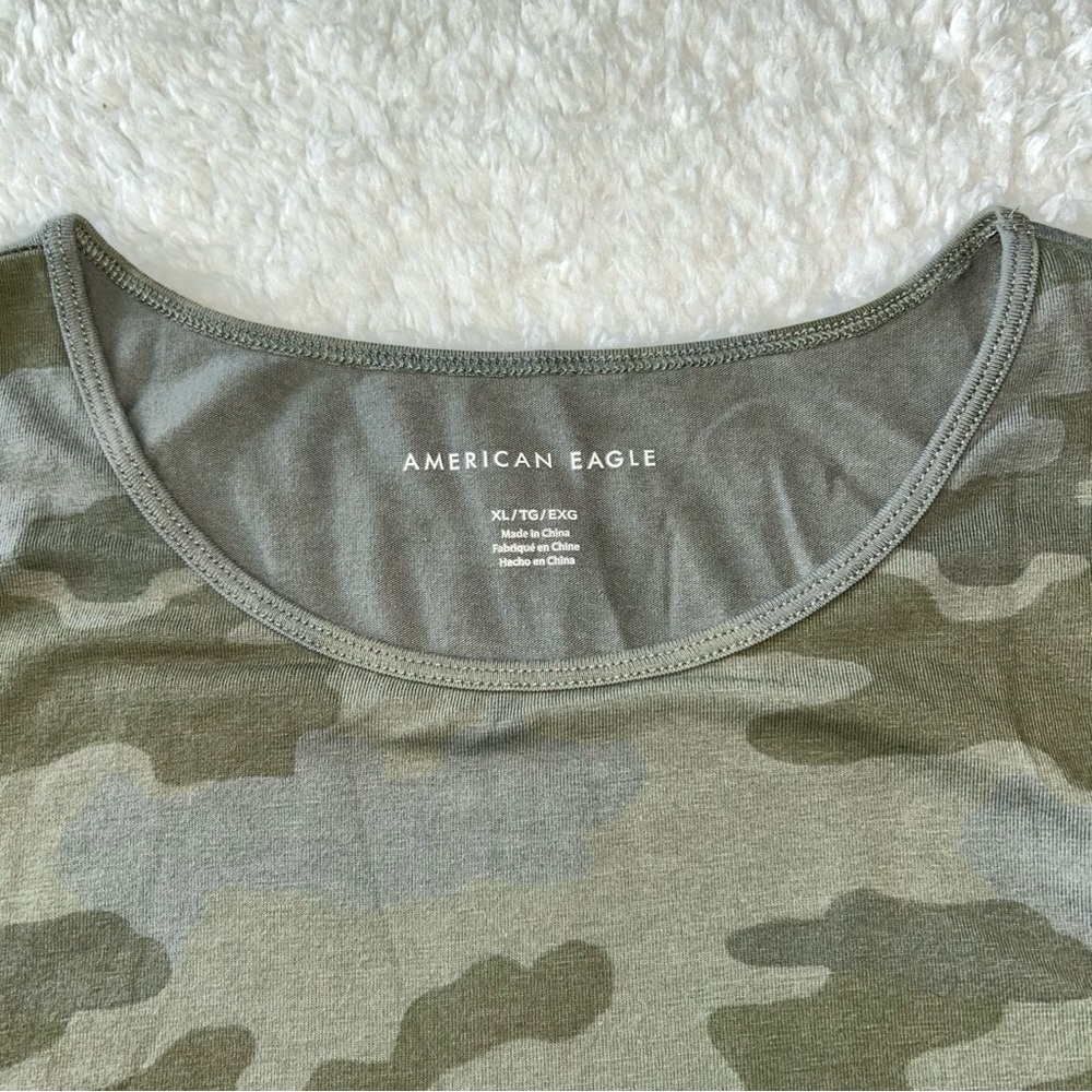 American Eagle Cropped Camo Tank Top XL - Picture 2 of 3